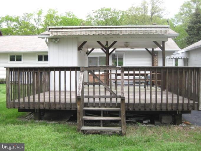 221 Old Magothy Bridge Road Pasadena, MD 21122 - Photo 6 of 12 Deck