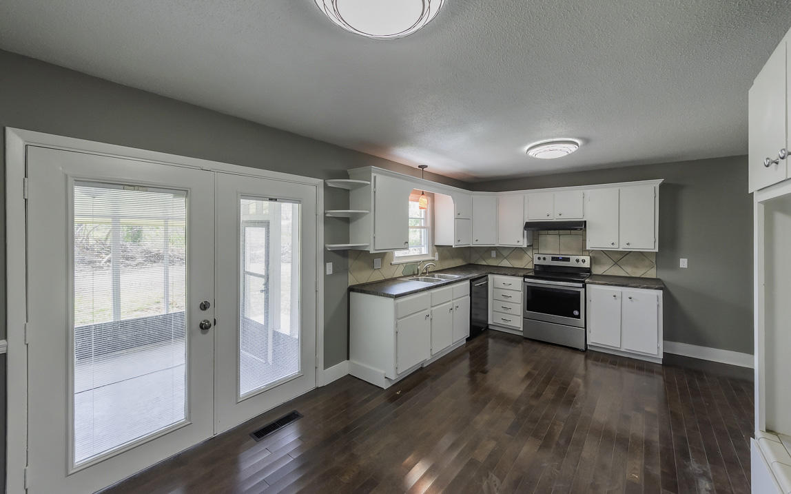 2248 Tristram Road Chattanooga, TN 37421 - Photo 8 of 27 DSC_5173