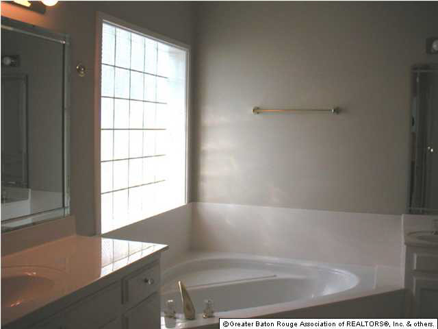 3353 McCarroll Drive Baton Rouge, LA 70809 - Photo 9 of 11 Gallery Image 9