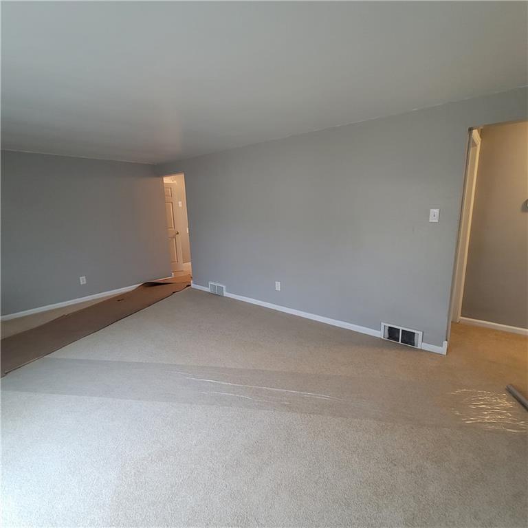 470 Spring Valley Road West Mifflin, PA 15122 - Photo 5 of 28 Gallery Image 5