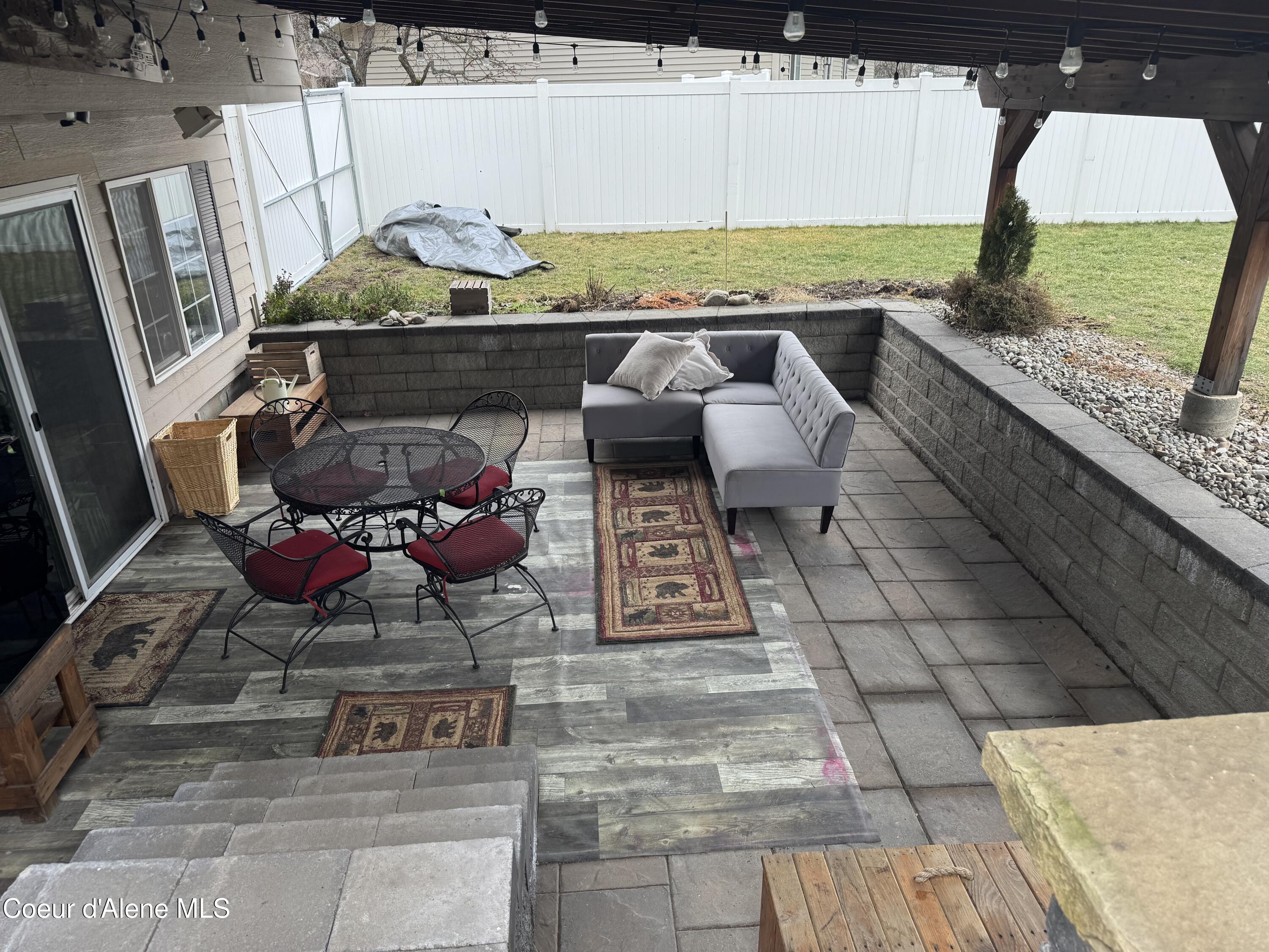 858 Maple Place Hayden, ID 83835 - Photo 4 of 5 IMG_4348