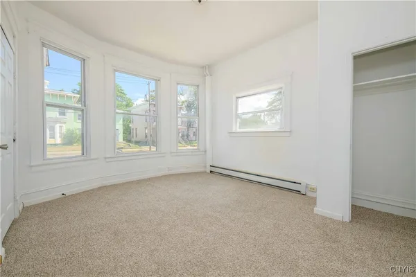 $1,500 | 50 East 4th Street, Oswego, NY 13126