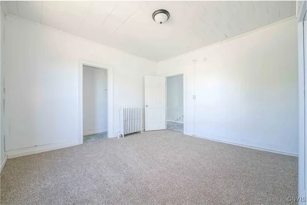 $1,500 | 50 East 4th Street, Oswego, NY 13126