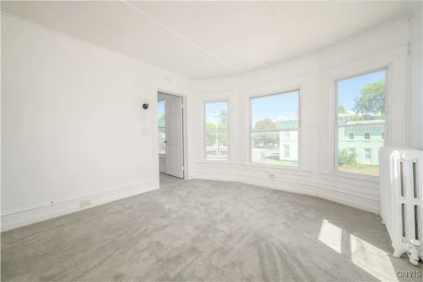 $1,500 | 50 East 4th Street, Oswego, NY 13126