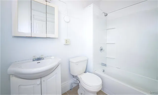 $1,500 | 50 East 4th Street, Oswego, NY 13126