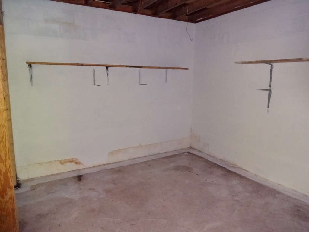 433 Hayes Rd Extension Bluff City, TN 37618 - Photo 14 of 24 Photo 15