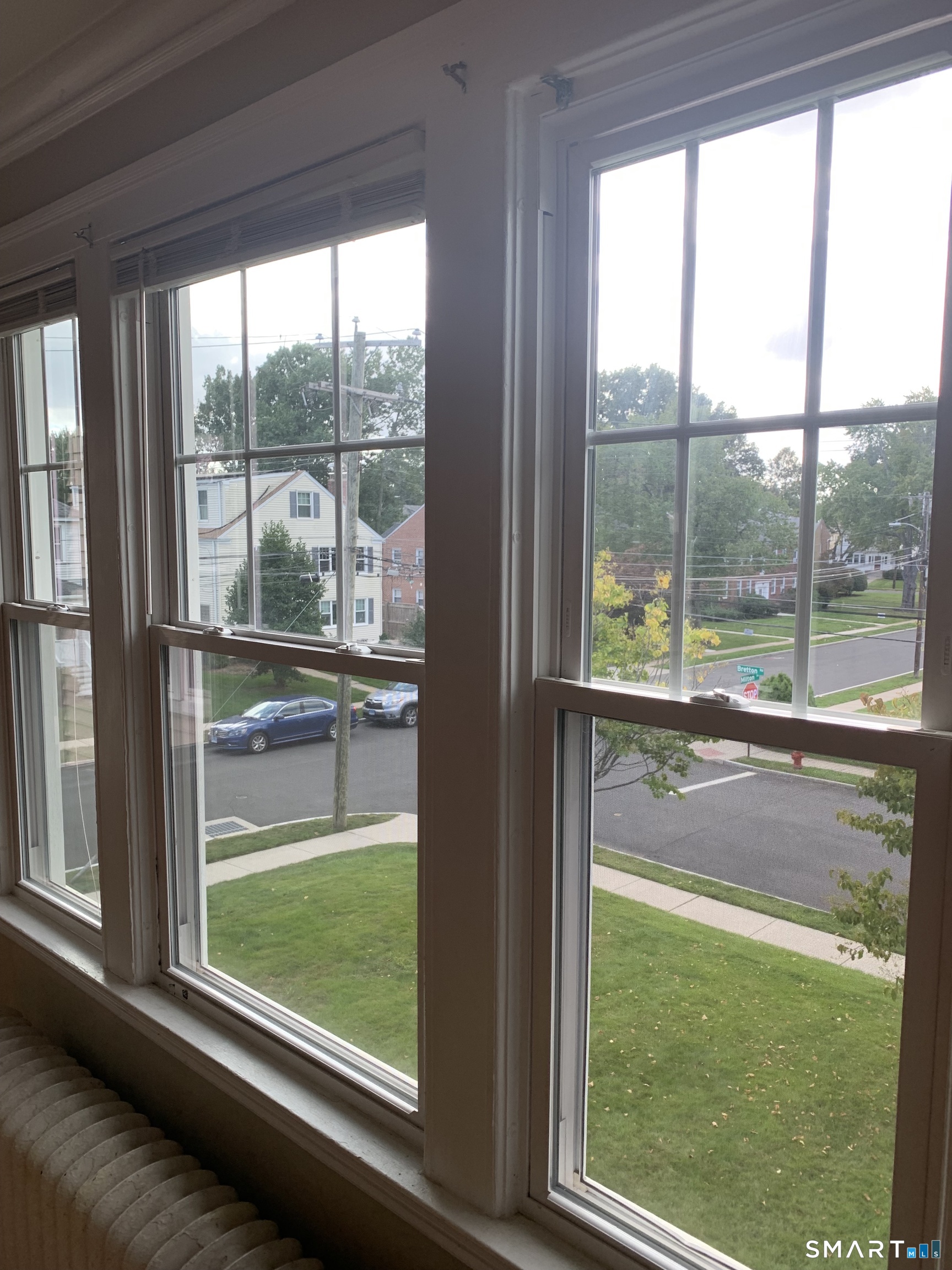 2 Bretton Road West Hartford, CT 06119 - Photo 18 of 41