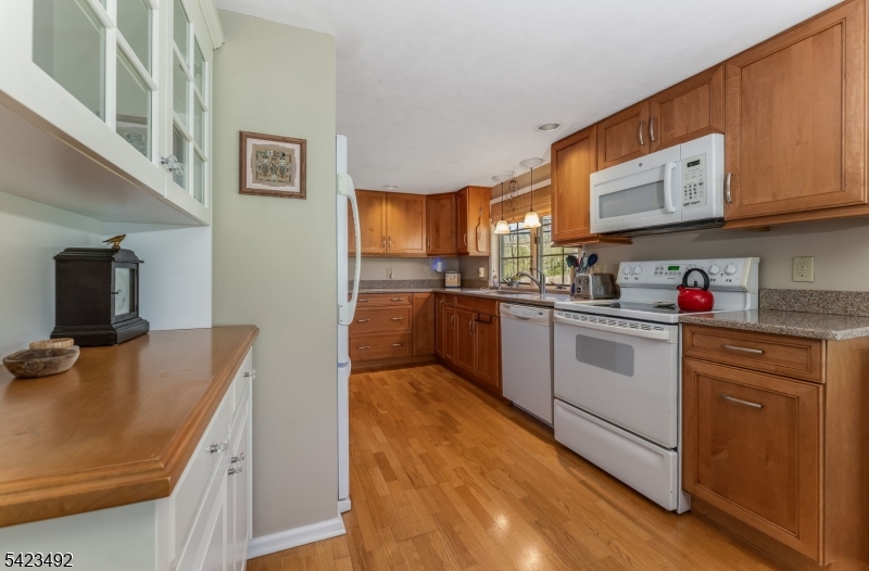 1100 Stanton Lebanon Road Lebanon, NJ 08833 - Photo 13 of 45