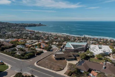 $5,595,000 | 8504 Prestwick Drive, La Jolla, CA 92037