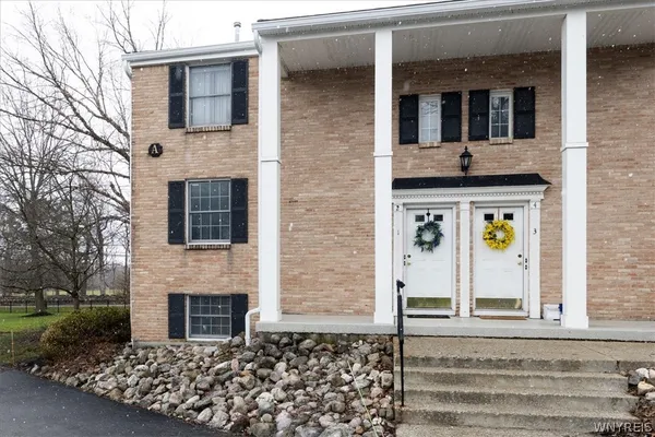 $239,900 | 270 Buffalo Road, Unit 1, East Aurora, NY 14052