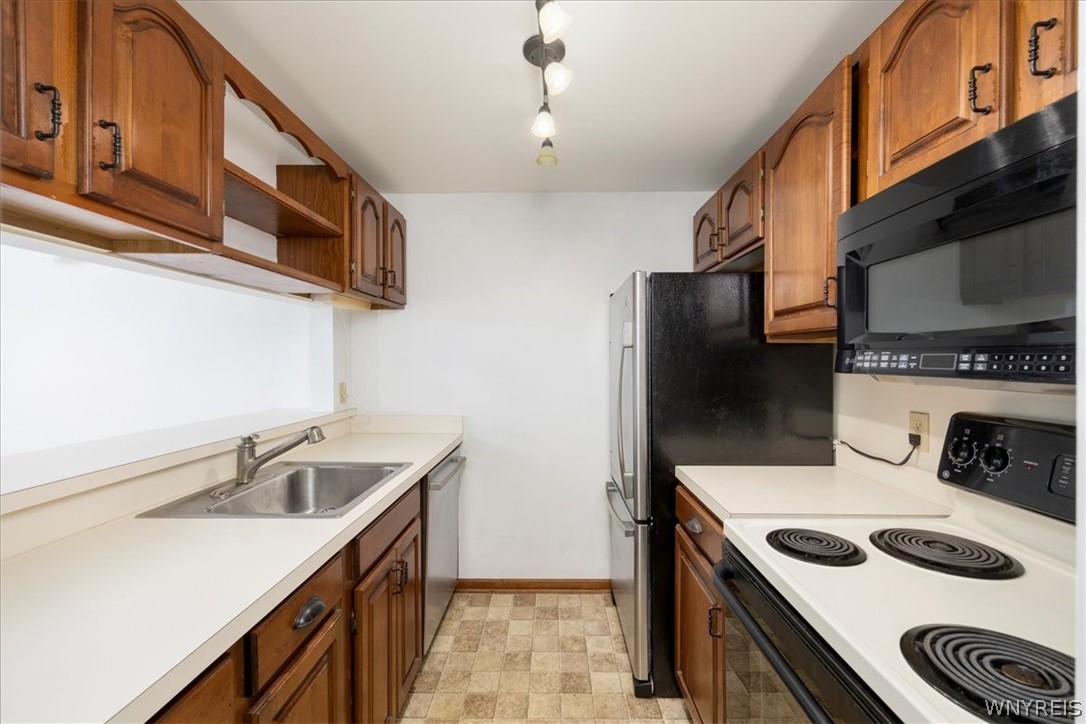 270 Buffalo Road, Unit 1 East Aurora, NY 14052 - Photo 9 of 27