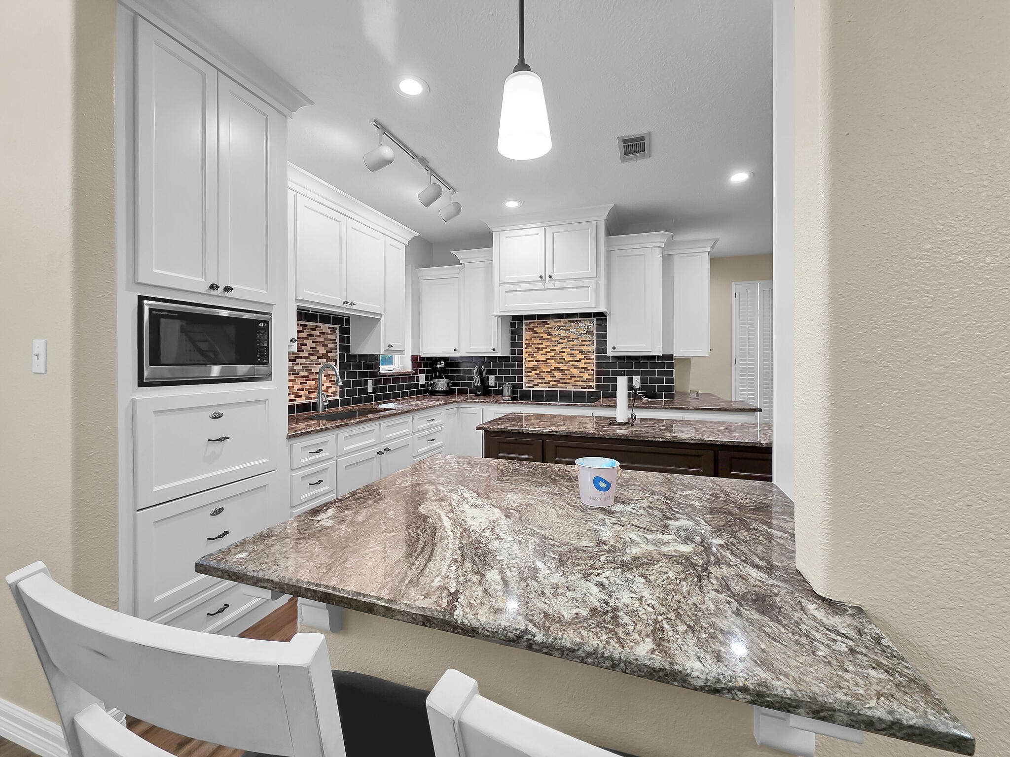 520 Meadow Lane Winnie, TX 77665 - Photo 11 of 50