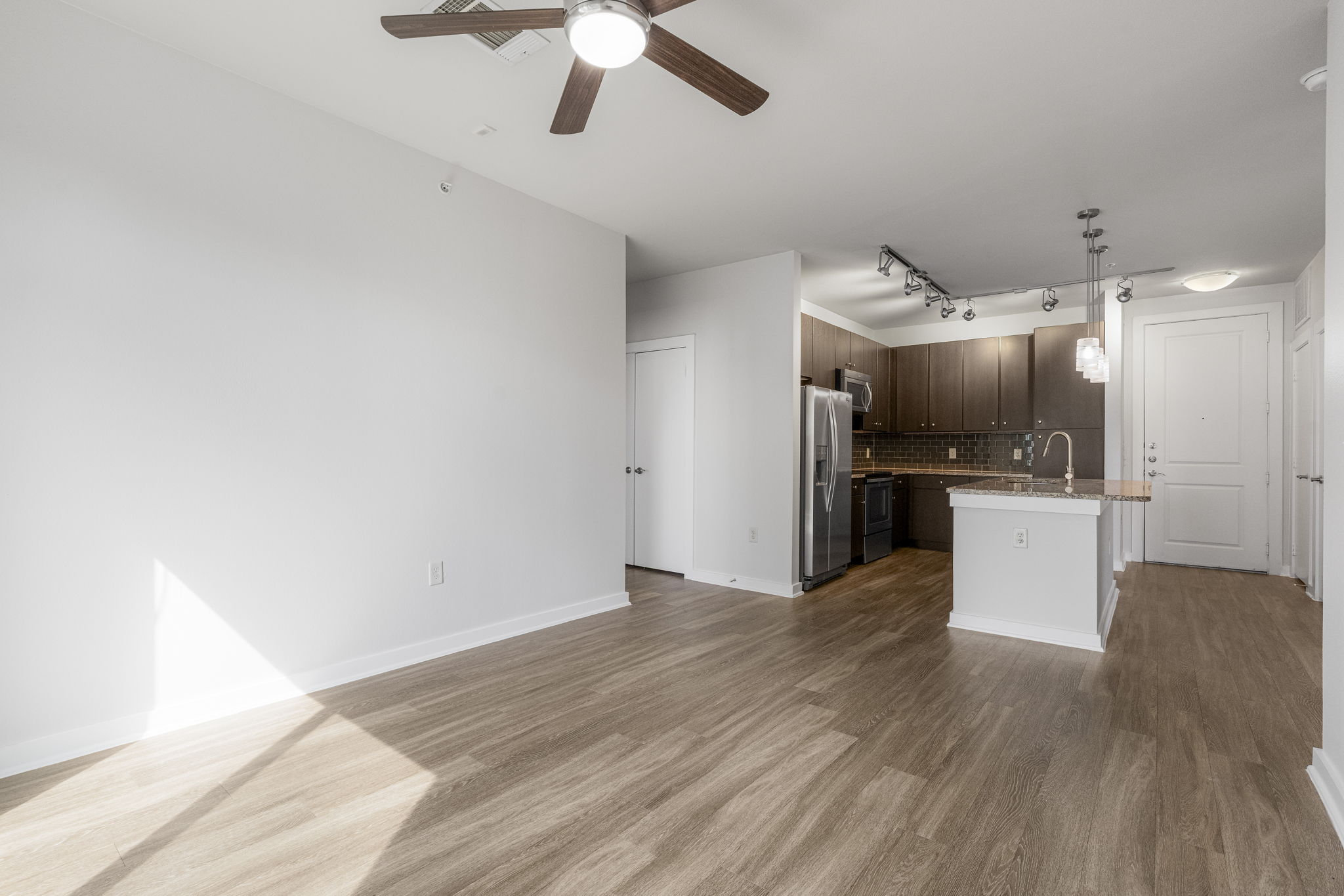 1900 Barton Springs Road, Unit 4017 Austin, TX 78704 - Photo 12 of 40
