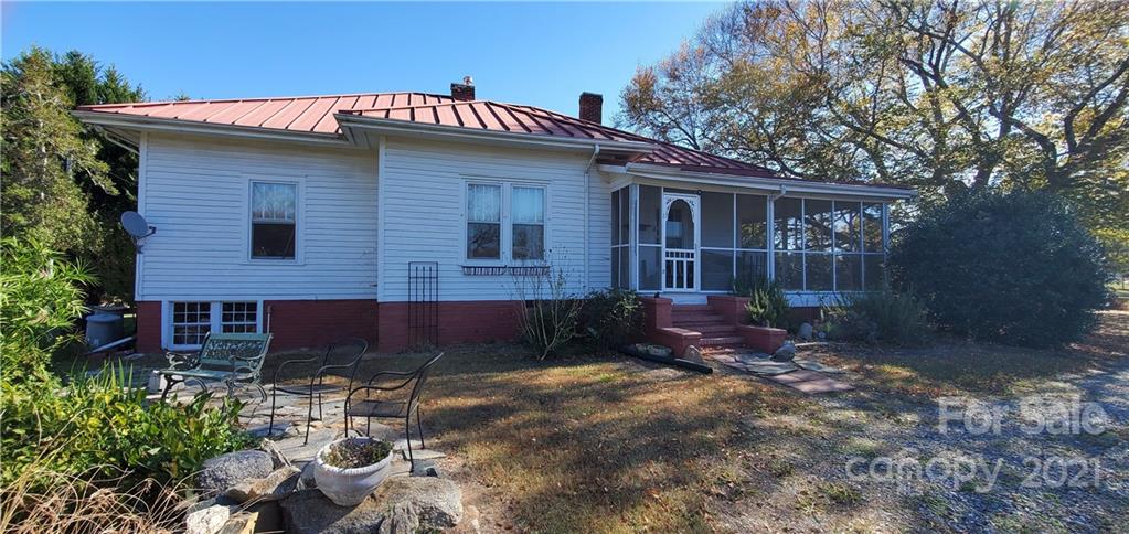 2251 Boheler Road Clover, SC 29710 - Photo 20 of 29 a view of a house with yard and sitting area