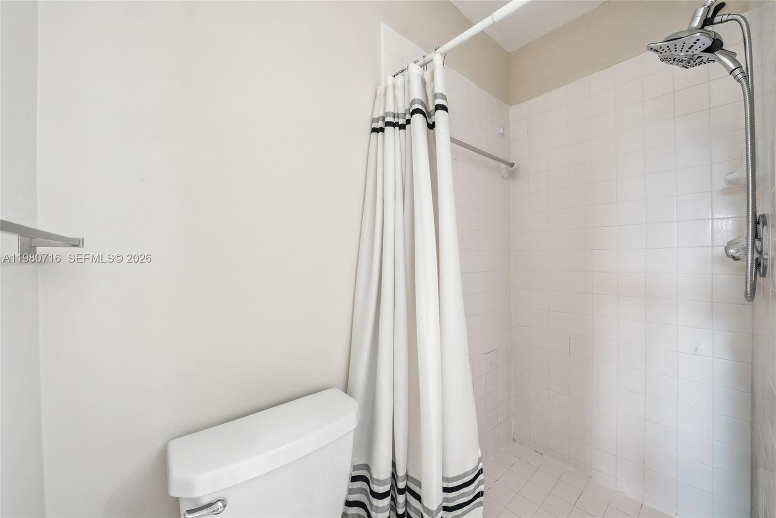 567 Racquet Club Road, Unit 18 Weston, FL 33326 - Photo 34 of 36