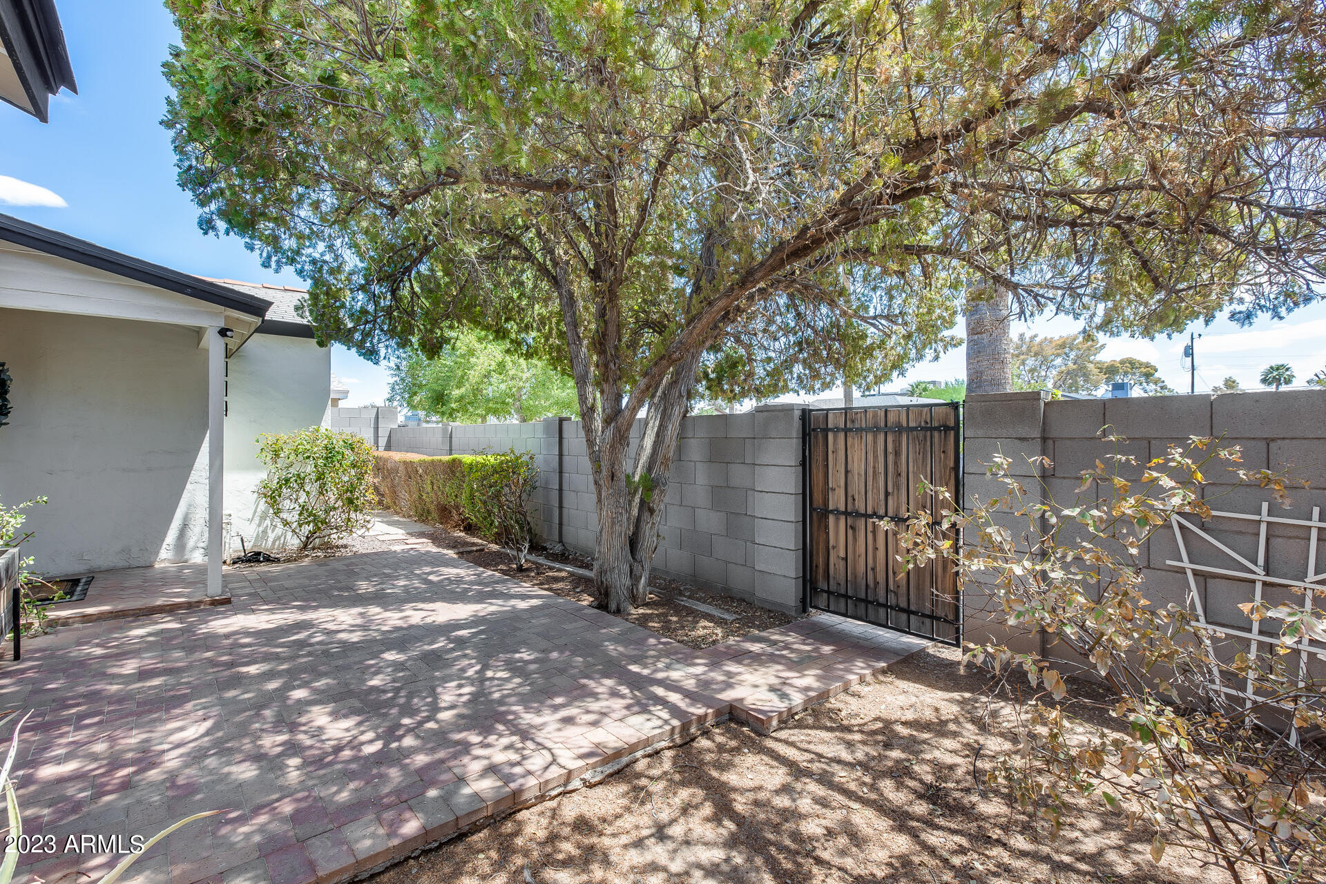 1714 East Cheery Lynn Road Phoenix, AZ 85016 - Photo 7 of 44 Gallery Image 7