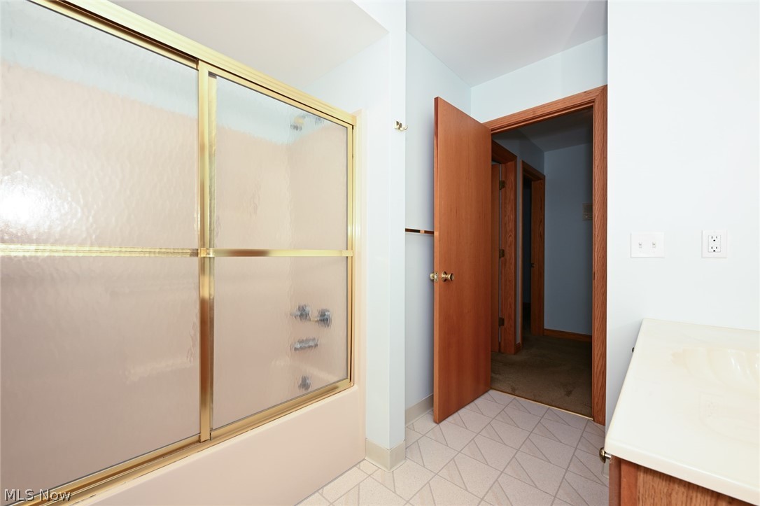 787 Bridge Road Akron, OH 44312 - Photo 28 of 36 Gallery Image 28