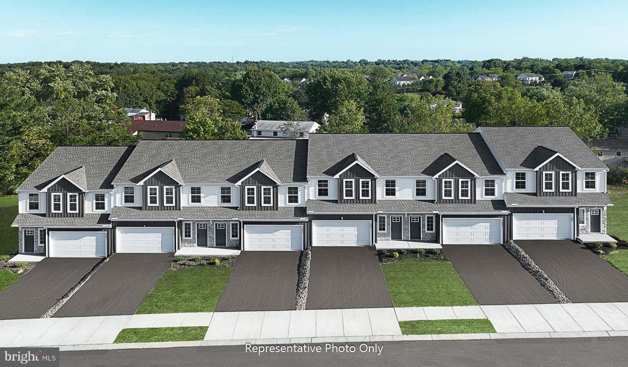 7855 Oakbrook Drive Harrisburg, PA 17112 - Photo 1 of 22 an aerial view of a house