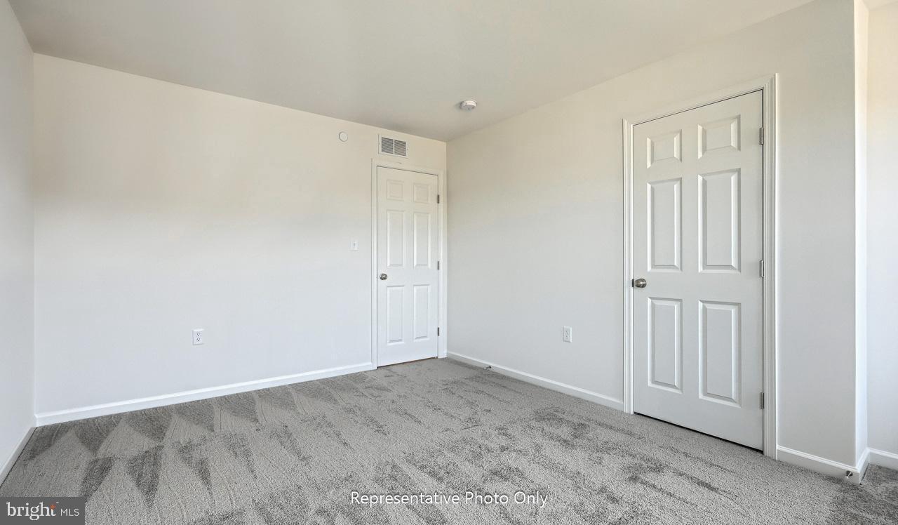 7855 Oakbrook Drive Harrisburg, PA 17112 - Photo 15 of 22 an empty room with windows