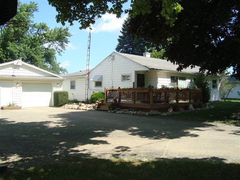 1202 Collard Road Jonesville, MI 49250 - Photo 1 of 21 Primary Photo