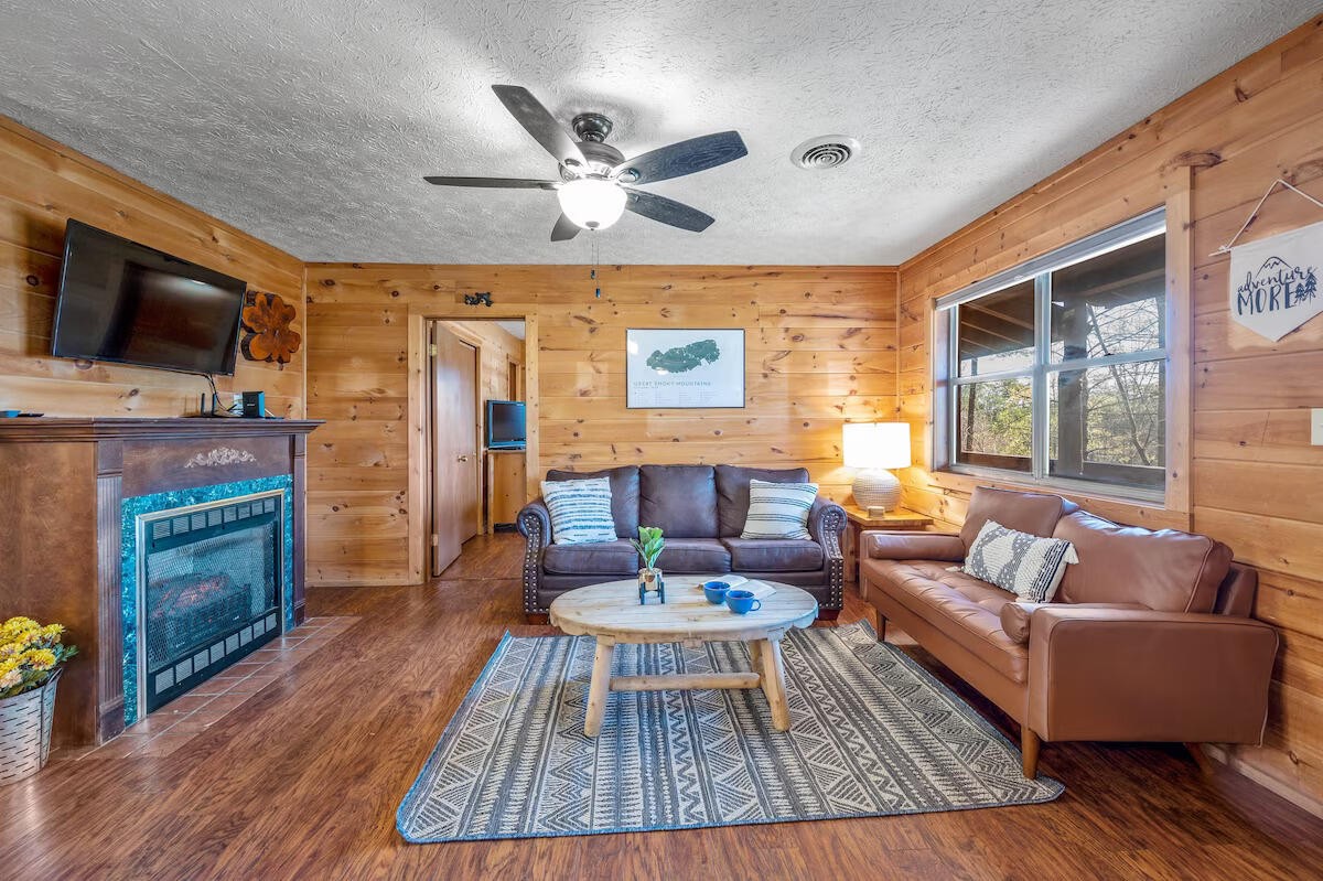 2230 Hidden Mountain Road Sevierville, TN 37876 - Photo 8 of 39