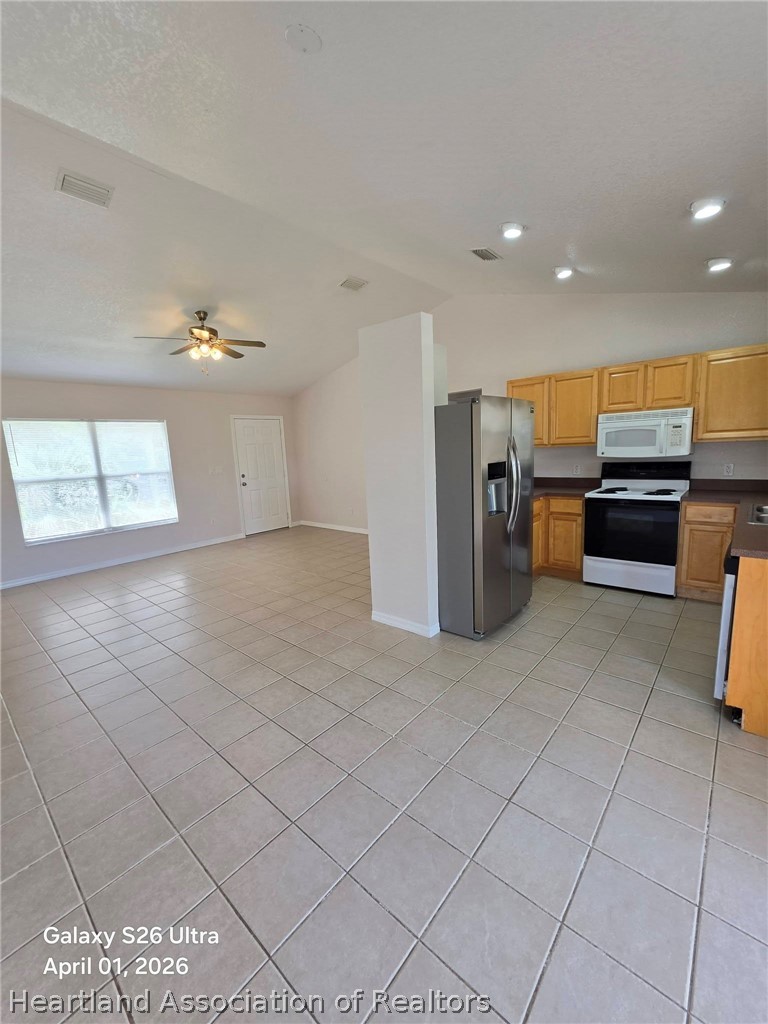 3920 Skipper Road Sebring, FL 33875 - Photo 3 of 19