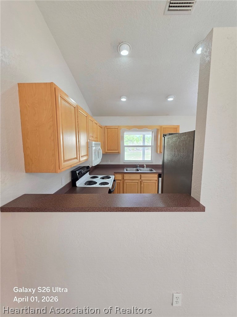3920 Skipper Road Sebring, FL 33875 - Photo 7 of 19
