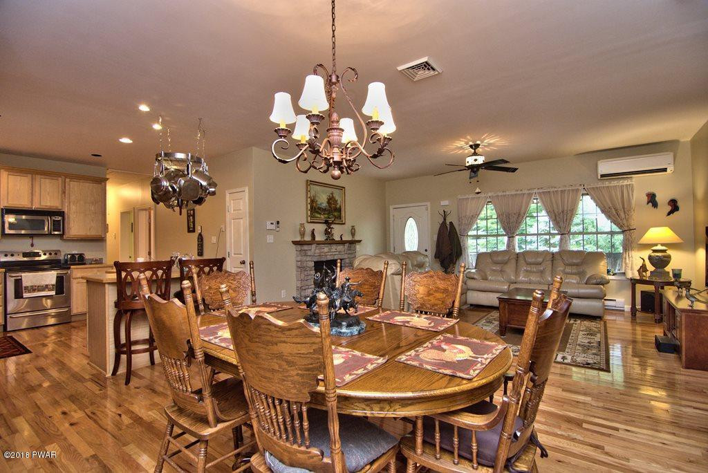 276 Ridgewood Circle Lake Ariel, PA 18436 - Photo 3 of 89 Dining Room View 1