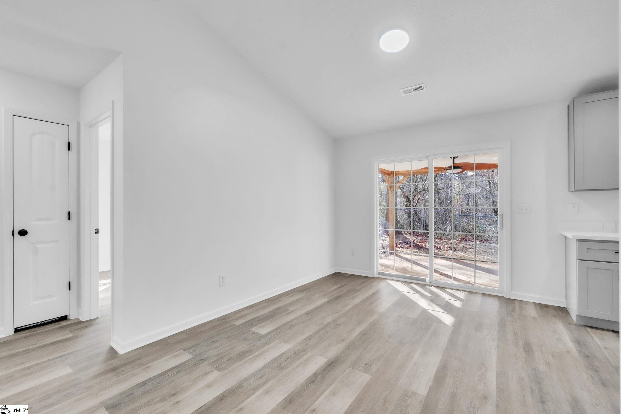 196 Walcott Drive Lyman, SC 29365 - Photo 9 of 42