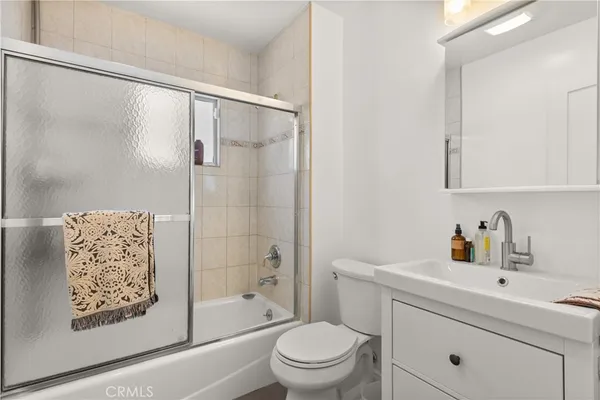 $3,450 | 3124 Helms Avenue, Los Angeles, CA 90034