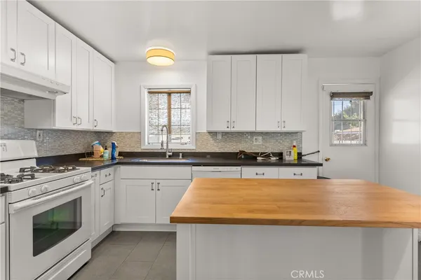 $3,450 | 3124 Helms Avenue, Los Angeles, CA 90034