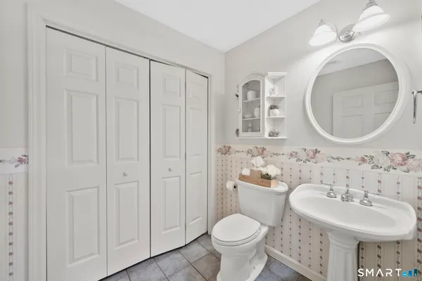 $710,000 | 75 Spinners Run, South Windsor, CT 06074