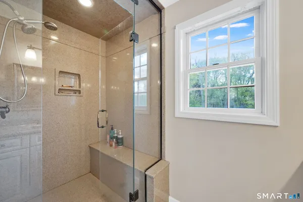 $710,000 | 75 Spinners Run, South Windsor, CT 06074