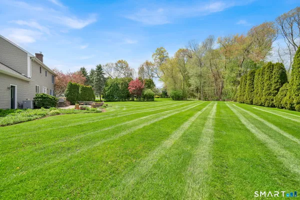 $710,000 | 75 Spinners Run, South Windsor, CT 06074