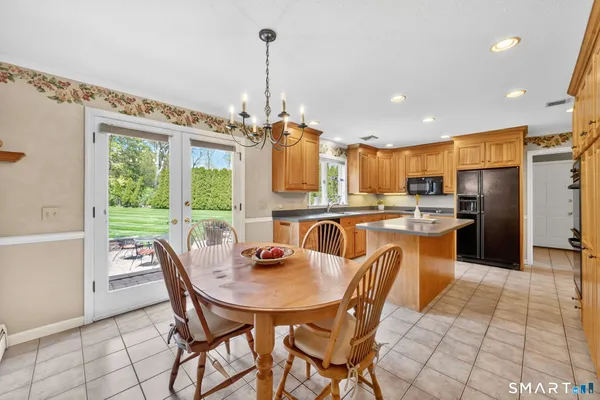 $710,000 | 75 Spinners Run, South Windsor, CT 06074