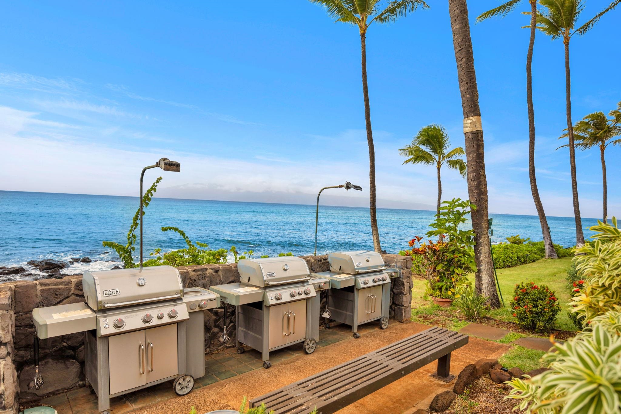 4057 Lower Honoapiilani Road, Unit 116 Lahaina, HI 96761 - Photo 27 of 38 a view of roof deck with sitting area