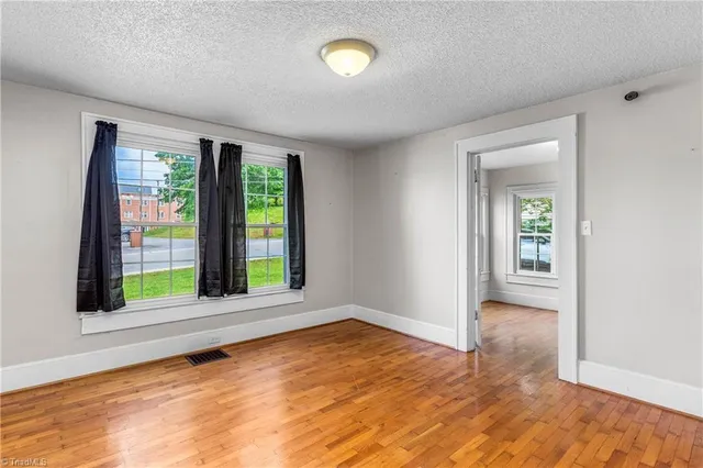 $224,900 | 335 North Bridge Street, Jonesville, NC 28642