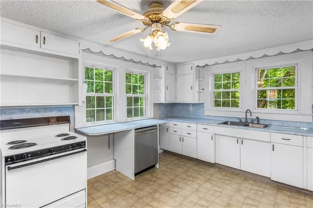 $224,900 | 335 North Bridge Street, Jonesville, NC 28642