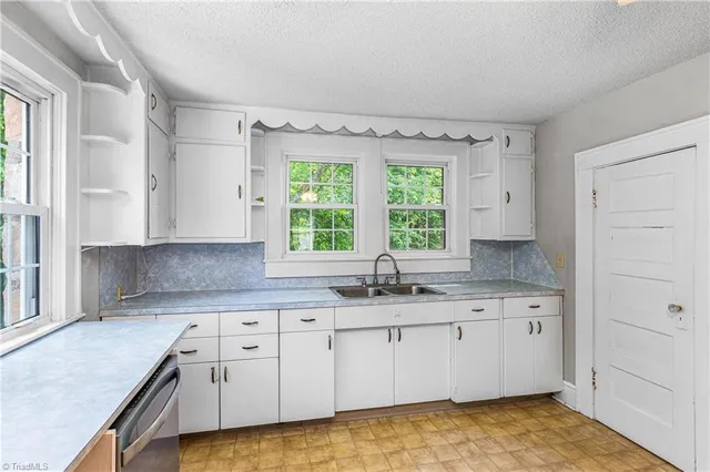 $224,900 | 335 North Bridge Street, Jonesville, NC 28642