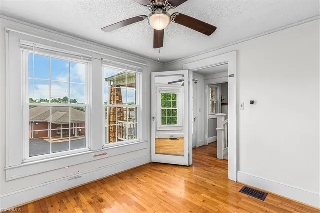 $224,900 | 335 North Bridge Street, Jonesville, NC 28642