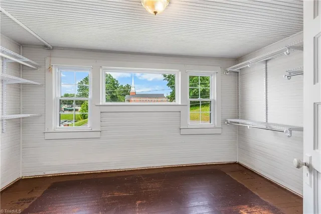 $224,900 | 335 North Bridge Street, Jonesville, NC 28642