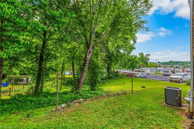 $224,900 | 335 North Bridge Street, Jonesville, NC 28642