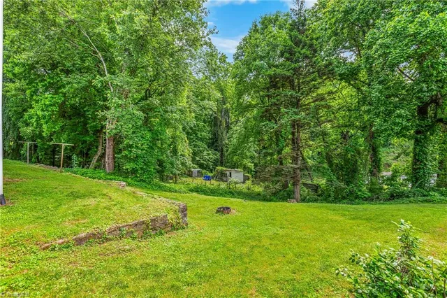 $224,900 | 335 North Bridge Street, Jonesville, NC 28642