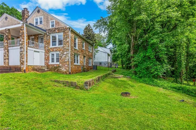 $224,900 | 335 North Bridge Street, Jonesville, NC 28642