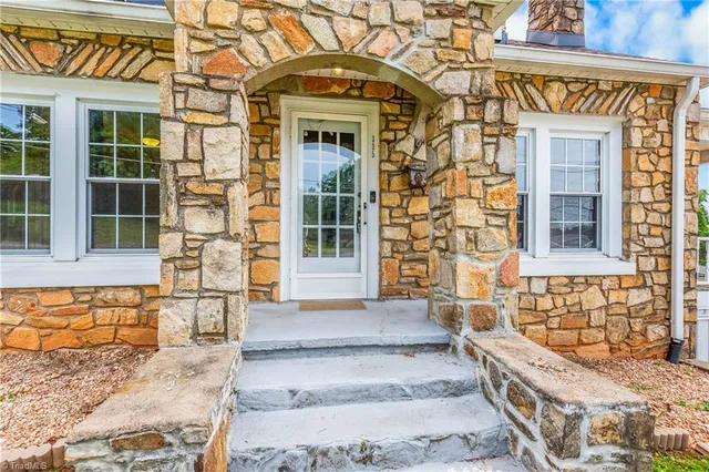 $224,900 | 335 North Bridge Street, Jonesville, NC 28642