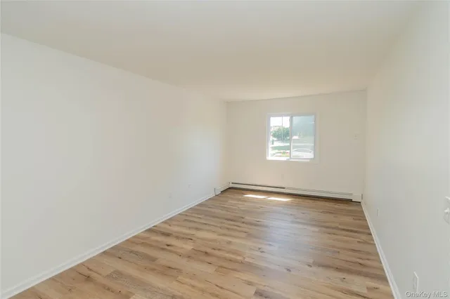 $428,900 | 35 Bayberry Circle, Fishkill, NY 12524