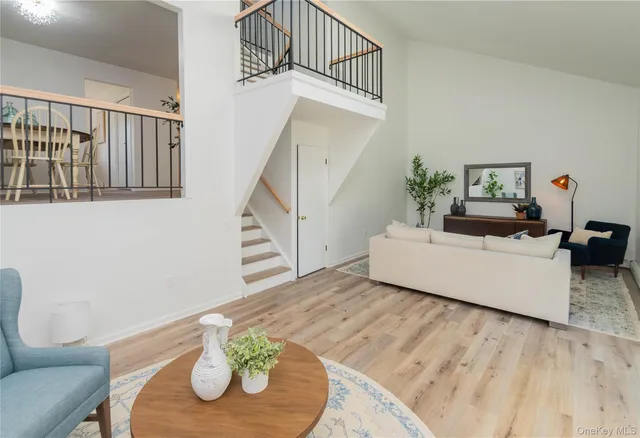 $428,900 | 35 Bayberry Circle, Fishkill, NY 12524