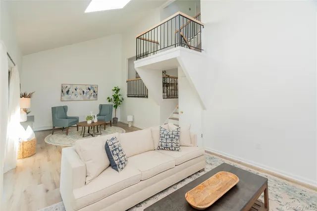 $428,900 | 35 Bayberry Circle, Fishkill, NY 12524