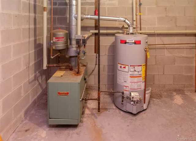 $428,900 | 35 Bayberry Circle, Fishkill, NY 12524