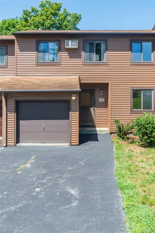 $428,900 | 35 Bayberry Circle, Fishkill, NY 12524